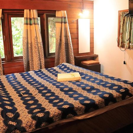 Oswal Cottage Pahalgām Esterno foto