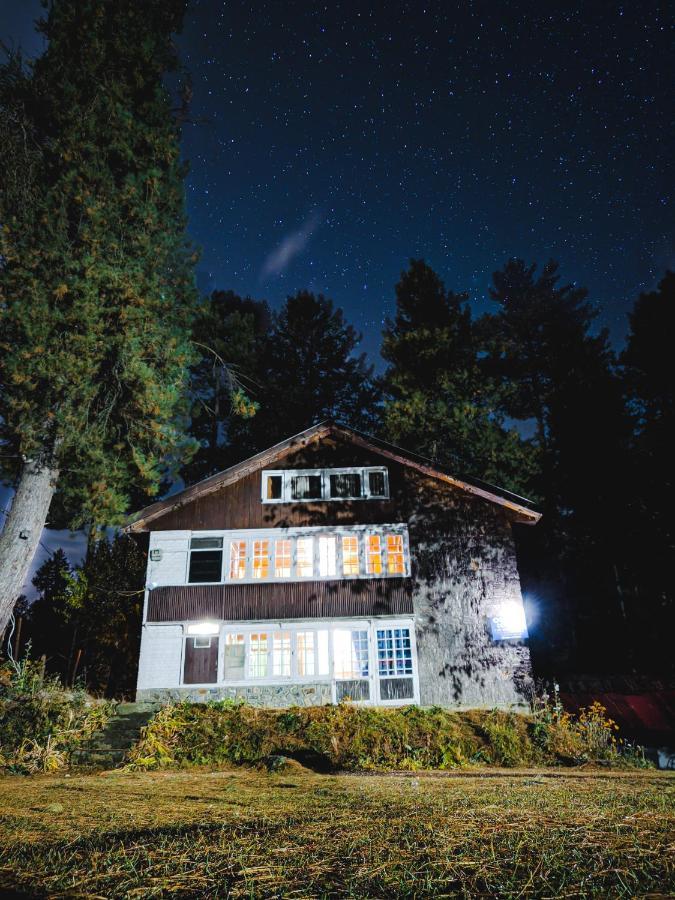 Oswal Cottage Pahalgām Esterno foto