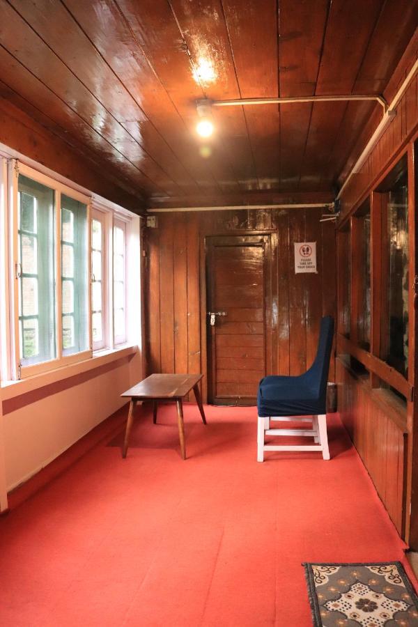 Oswal Cottage Pahalgām Esterno foto