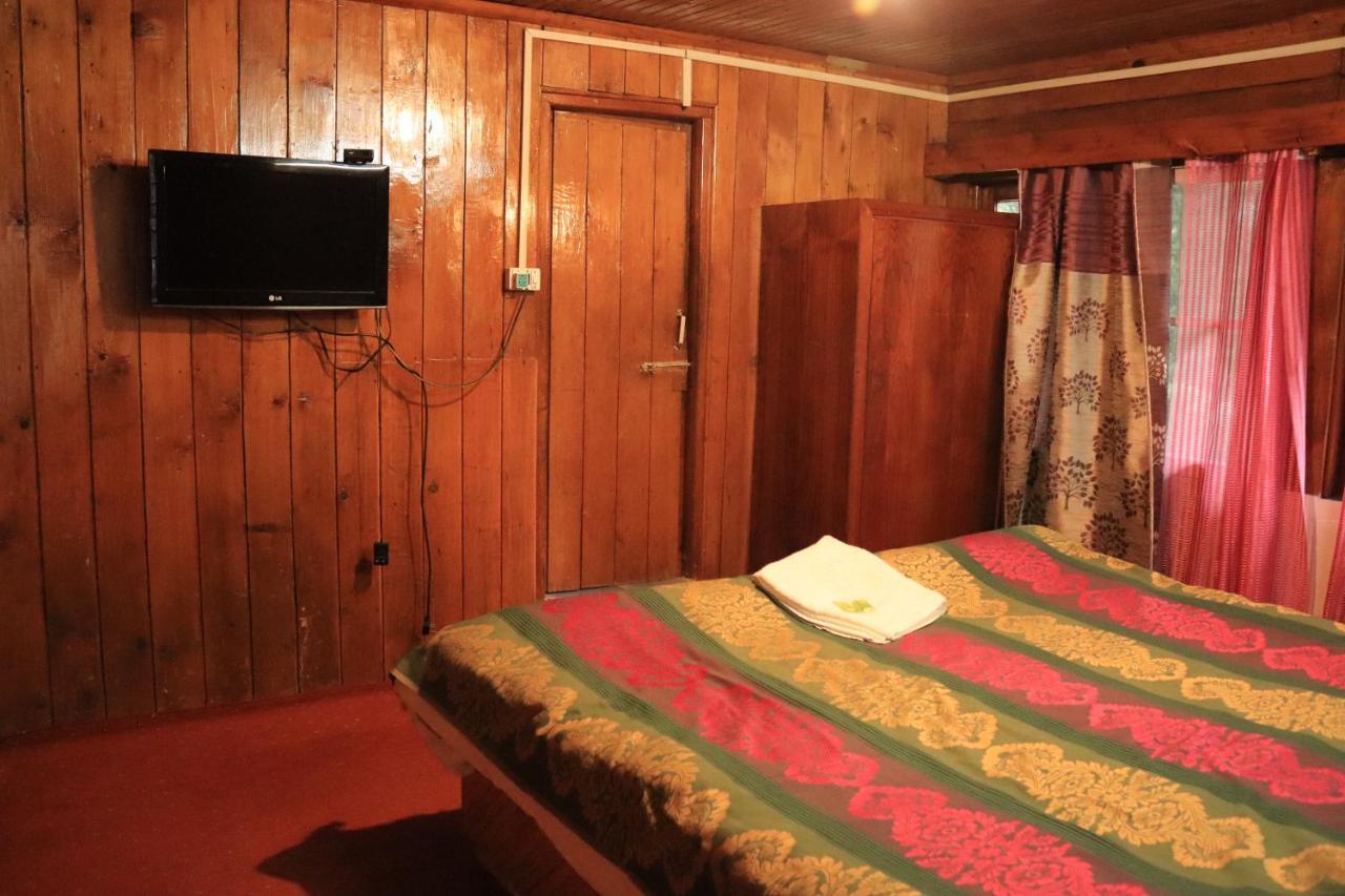 Oswal Cottage Pahalgām Esterno foto